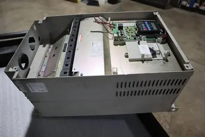 ALLEN BRADLEY 22C-D142A103 POWERFLEX 400 100HP STOCK S-570