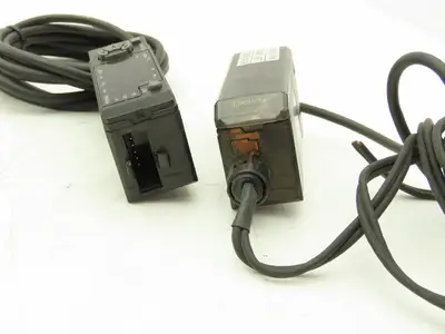 Keyence GT-71A Contact Sensors Amplifier 24vDC Lot 2