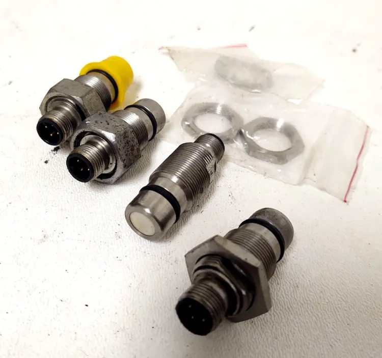 Used _UNKNOWN_ PEPPERL 09658 ES-3101 Sensors Kentucky US | Edwards Industrial Repair #1016671