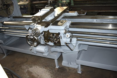1981 DAEWOO-IKEGAI DA25 Engine Lathes (Gap Bed, Hollow-Spindle, Tracer) | Mohawk Machinery (7)
