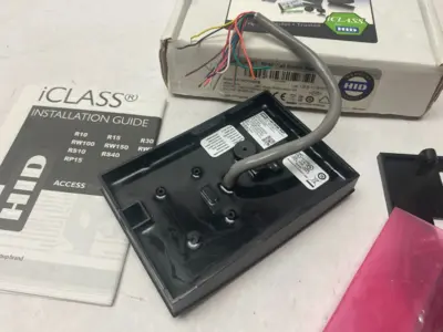 USED HID MULTICLASS RP40 SMART CARD WALL SWITCH READER