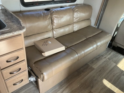 Used 2017 FORD FOUR WINDS 30D Campers, Caravans, Motorhomes Michigan US | Miedema Asset Management Group #1339038