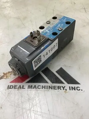 USED VICKERS DG4V-3-22A-M-U-HL7-60