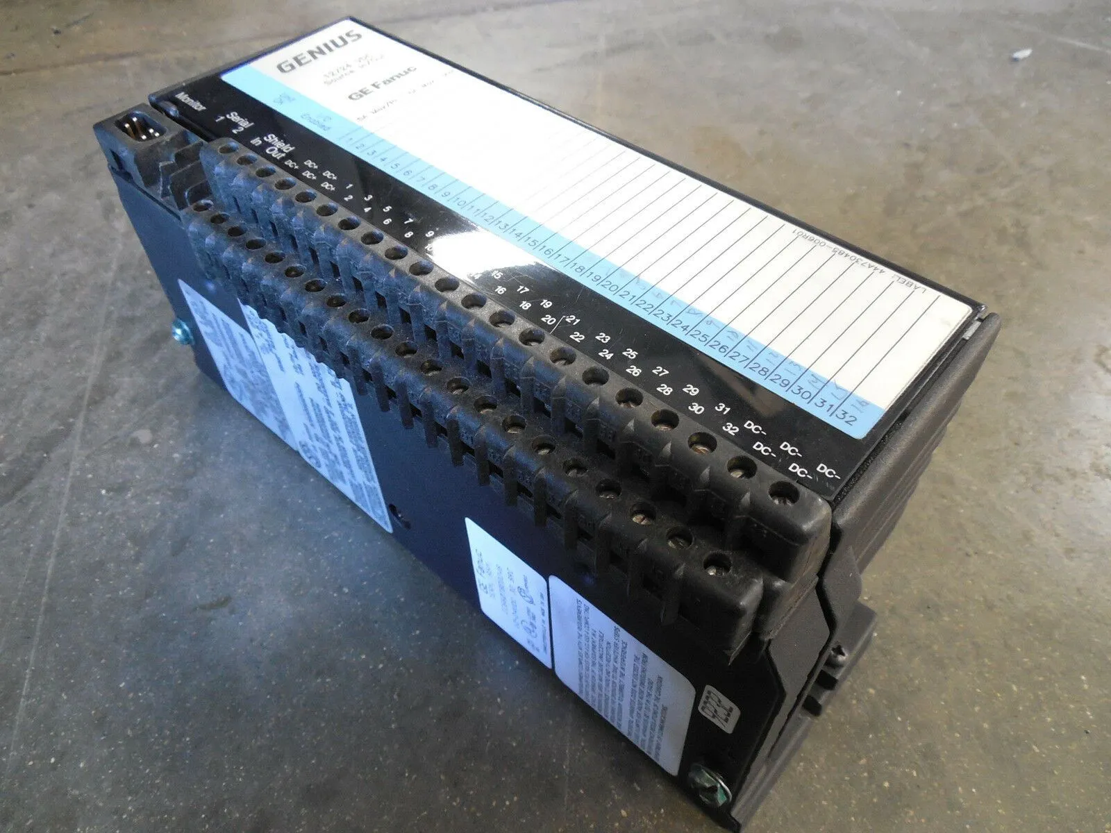 GE Fanuc IC660BBD024 Genius 12/24VDC Source Input / Output Module Used