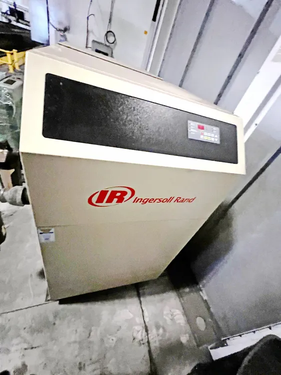 Used 2023 INGERSOLL RAND NVC700A400 Refrigerated Air Compressor Dryers Ontario CA | CNCsurplus #371521