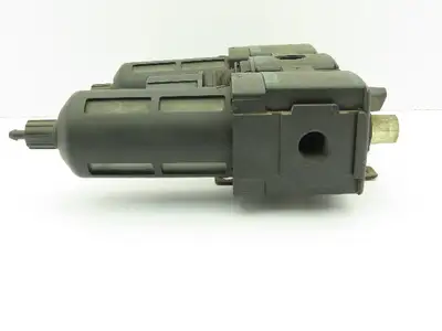 Wilkerson F18-03-SK00 Numatic Filter R18-03-F000 Reg L18-C3-LK00 Lubricator Assy