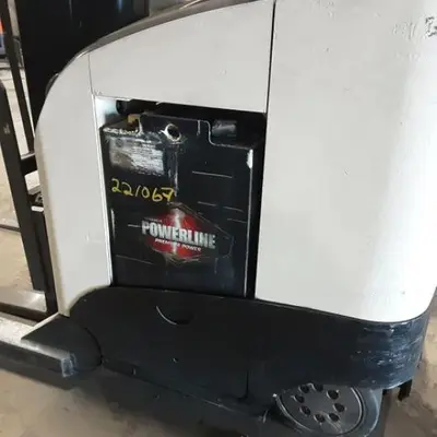 USED 2016 CROWN RR5725-45