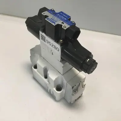 USED VICKERS DG5V72CEP7H82-JA743B