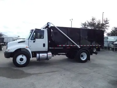 Used 2019 INTERNATIONAL _UNKNOWN_ Hooklifts & Roll-Offs Florida US | TLC Truck & Equipment #1568910