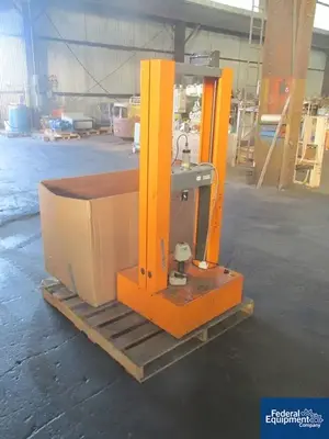 USED LLOYD Lloyd Instruments Tensile Tester, Model 6000R