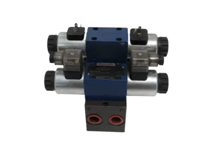 NEW REXROTH R900561288 HYDRAULIC VALVE STATION 4WE6J62/EG24N9K4