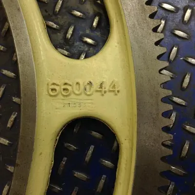 USED HUSKY 66044