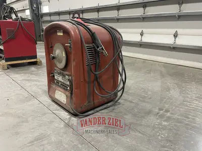 Lincoln Idealarc 250 Welder