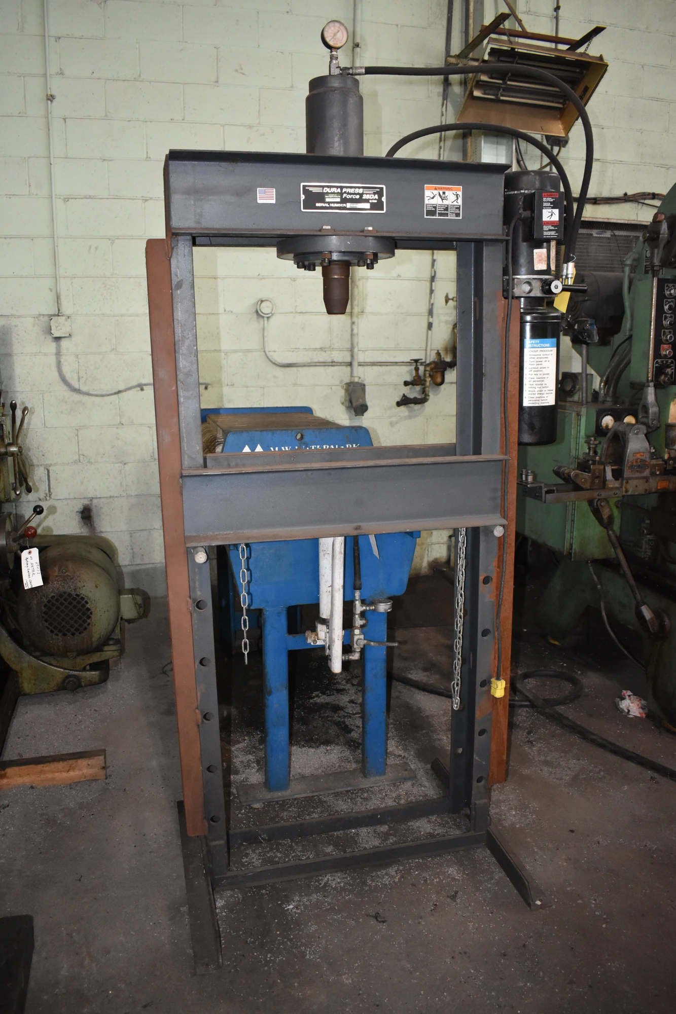 USED DAKE FORCE 25DA