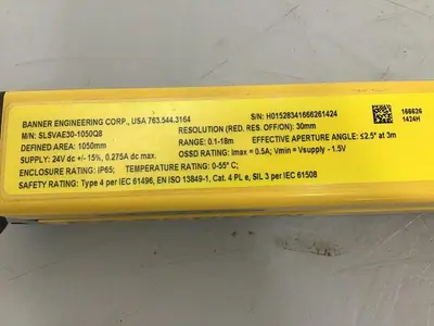 USED BANNER ENGINEERING SLSVAR30-1050Q8