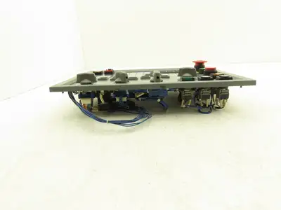 Okuma MPN7000M-S Operator Control Panel E0105-566-103-2
