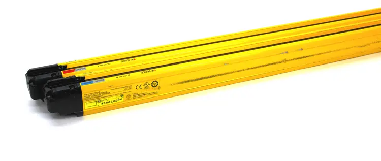 Used KEYENCE GL-R72H-R Light Curtains & Grids | Industrial Parts R Us Inc. #360792