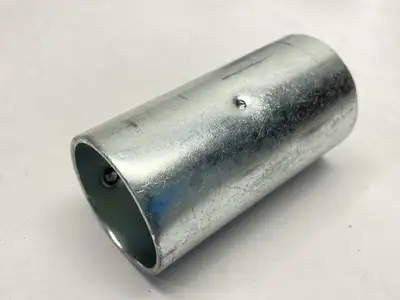 USED EGS EMT SET-SCREW COUPLING 1-1/4" LOT OF 8
