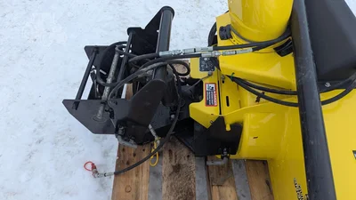 USED 2015 JOHN DEERE 1023E