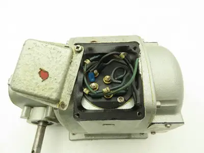 R. Vassal CU66V7,5 DC Gearmotor 3000/400T/mn 180VDC Dual Horizontal Output