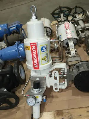 4 PALLETS OF ASSORTED VALVES