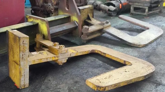 60" x 20 TON C-HOOKS - 2 AVAILABLE (USED)