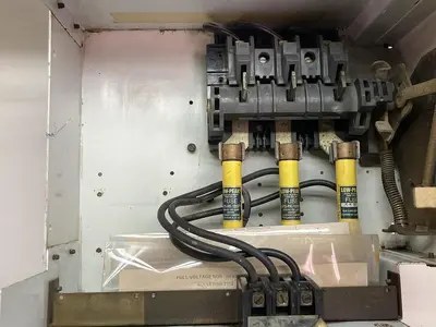 USED ALLEN-BRADLEY 2112B-CAB-6-25