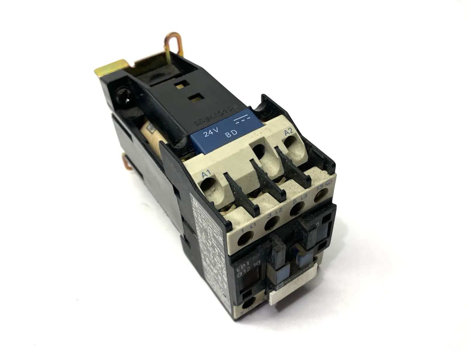 USED TELEMECANIQUE CONTACTOR 3-PHASE 600V 25A METAL DIN LATCH