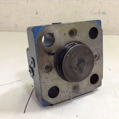 USED VICKERS CVCS2501S210S19