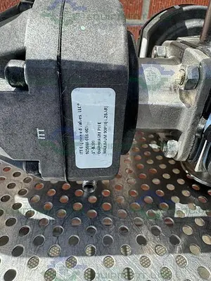 USED 4 ITT PURE FLO ADVANTAGE STAINLESS STEEL DIAPHRAGM VALVE W/ 1" SANITARY FITTING