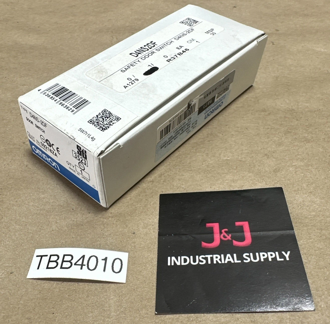NEW Omron D4NS-2DF