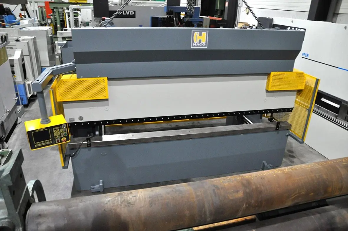 USED HACO PPM 220 TON X 4100 MM CNC