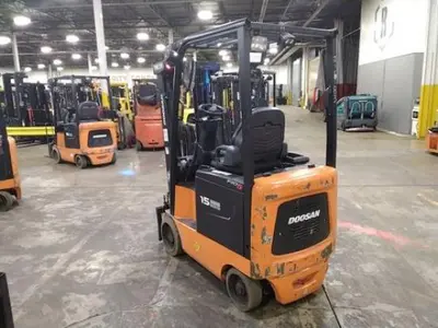 USED 2019 DOOSAN BC15S-5