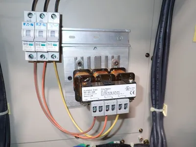USED 2001 YAAKAWA ELECTRIC CORPORATION YASNACXRCUP20