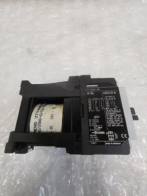 SIEMENS 3TF30 00-0BB4 MOTOR STARTER