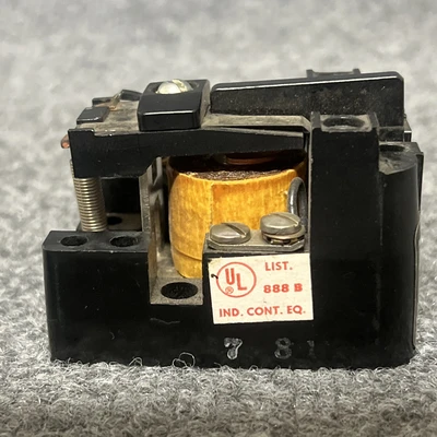 Used Arrow Hart MR10U30 Misc Electrical & Power Parts California US | Davliegogo LLC #1709637