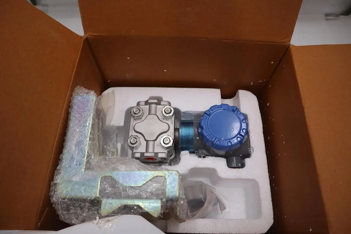 Honeywell STG775-E1GS1A-1-A-CH0-11S-A-10A0-00-0000 SMART TRANSMITTER STOCK G479