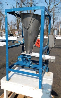 USED SYNTRON VIBRATORY FILLER PAN FEEDER
