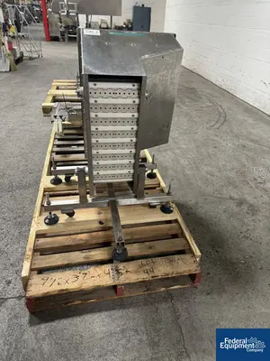 USED Inline Filling Systems Inline Filling Systems Capper, Model Computorque Inline Capper