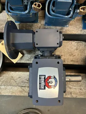 New | in-Stock OHIO GEAR DM824-200-56-B Speed Reducers | Surplus Asset Holdings #1204452