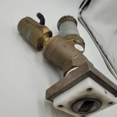 Festo Angle Seat type Pneumatic Actuated brass Valve VZXF-L-M22C-M-A-G2-430-H3B1-50-4 w/ base & 2" pipe connection