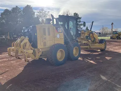 USED 2018 Caterpillar 140M3