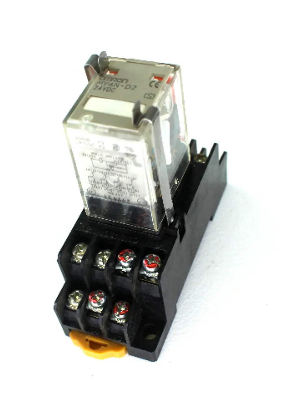 USED OMRON MY4N-D2