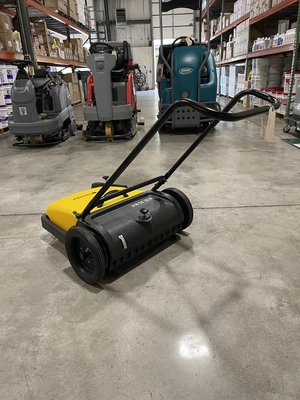 Tornado SWM 31/9 Manual Push Sweeper NEW