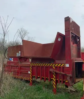 Used SP INDUSTRIES PC 3000 Trash Compactors Ohio US | MICHAM2813 INC #1518307