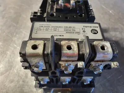 Used ALLEN-BRADLEY 500F-EOD930 Switchgears British Columbia CA | Lenmark #242466