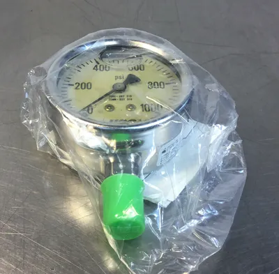 AMETEK 256016LG / P 656LG LIQUID FILLED GAUGE 1000PSI 1/4 LM 63MM 6D