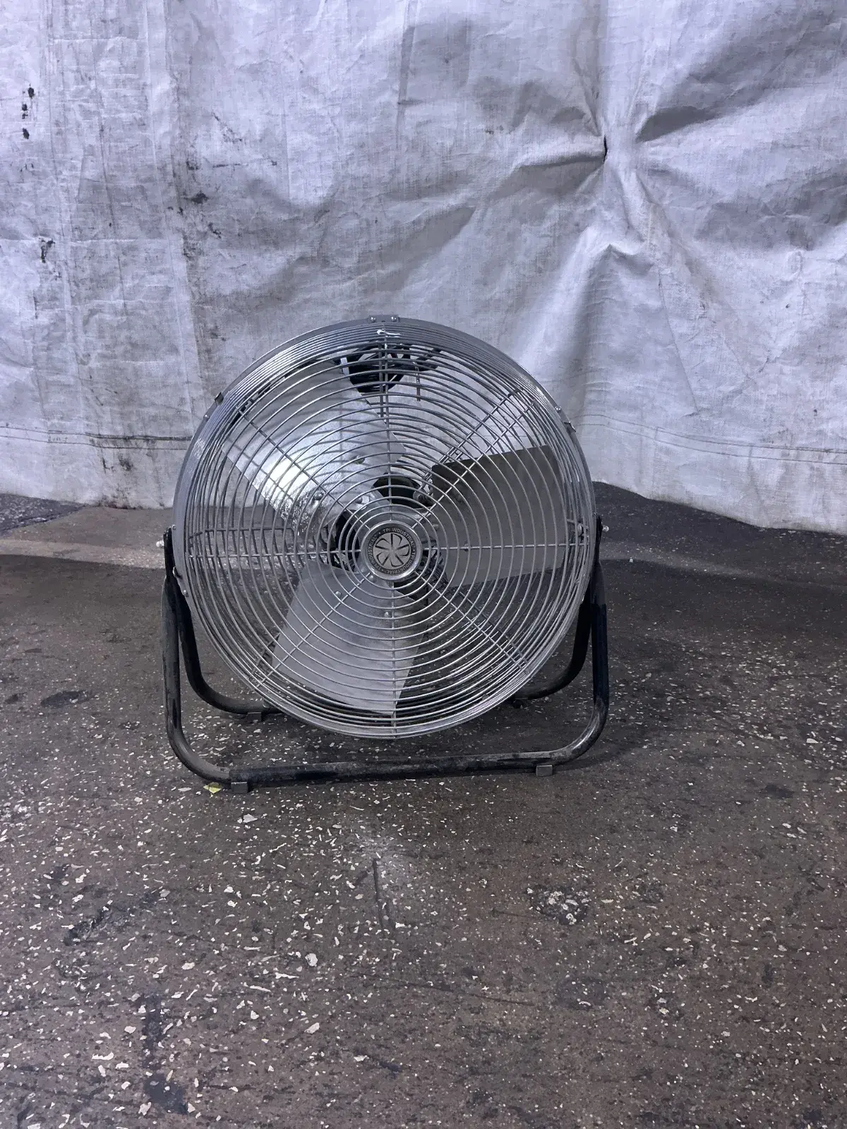18” 18” Floor Fan