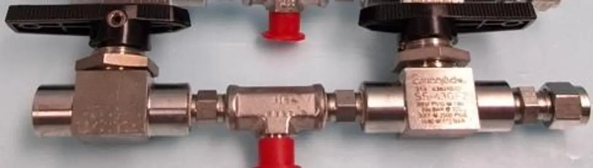 QTY. 2. SWAGELOK VALVE SS-43GF2 3000 PSIG @ 100 DE...