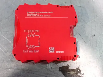 Used SCHNEIDER ELECTRIC XPSMCMCP0802 Programmable Logic Controllers Ohio US | HGR 24 #1006751